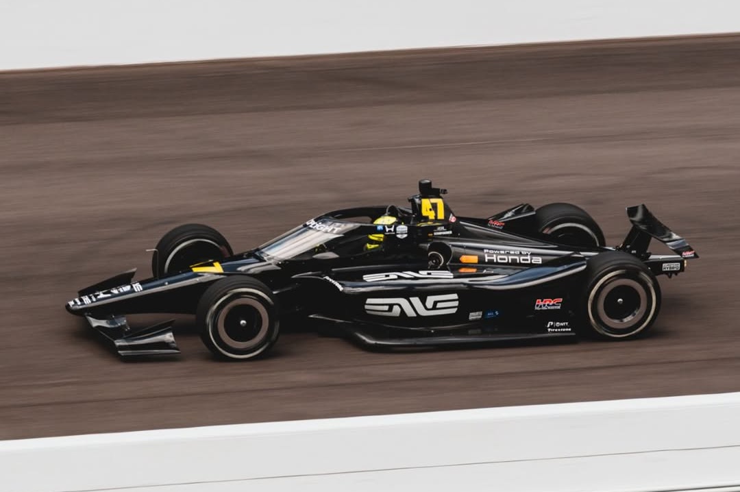 Schumacher turns left – passes Indy 500 rookie test_ModFans